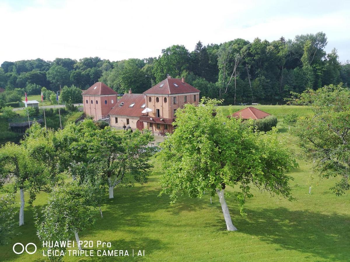 Gosciniec Pod Wegorzem Villa Olownik Exterior photo