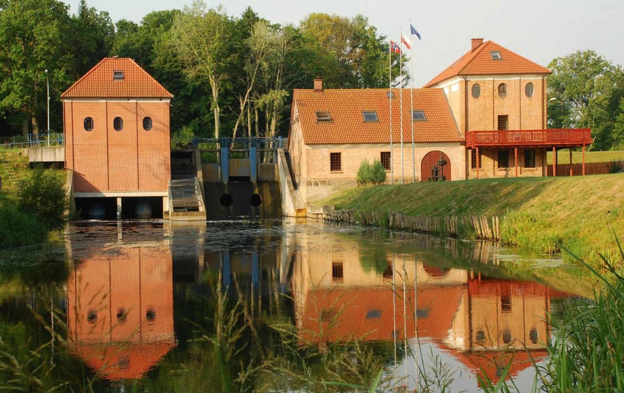 Gosciniec Pod Wegorzem Villa Olownik Exterior photo